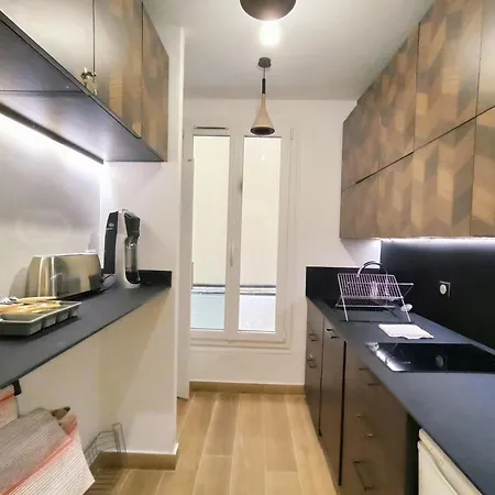 Rue Du Faubourg St Honore #1 - 8 Apartment