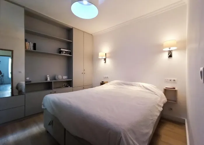 8 Fashionable On Prestigious Faubourg Saint Honore París